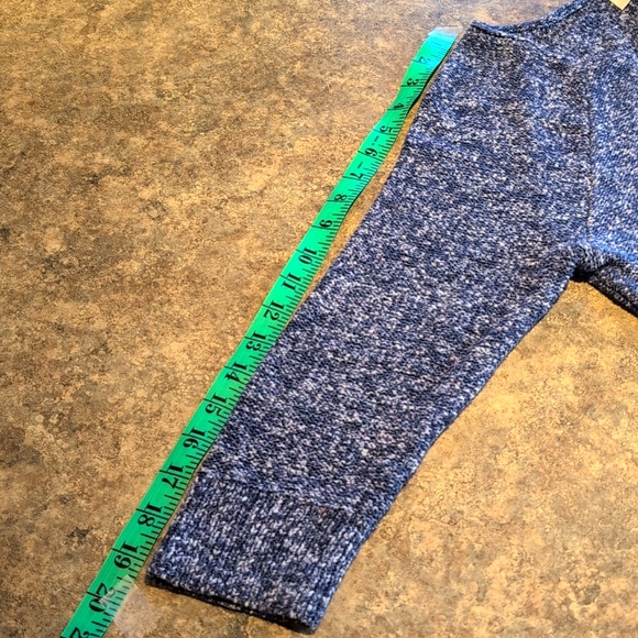 Gap Sweater - Picture 6 of 7